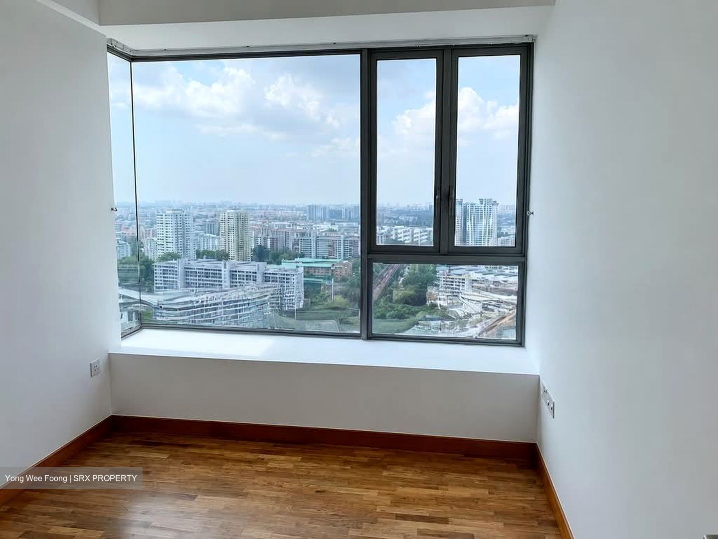 Centro Residences (D20), Condominium #556610641